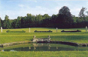 Jardin type Le Nôtre à la française 32